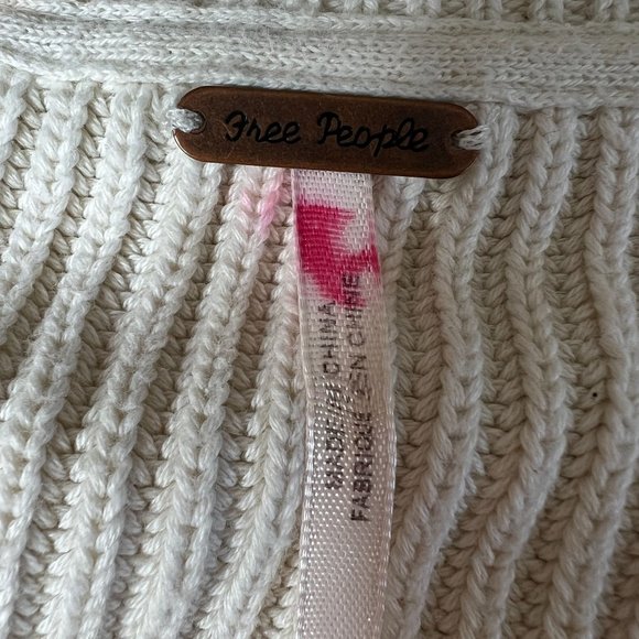 Free People Women's‎ Cream Knit V-Neck Sweater Sz XS - Picture 4 of 6
